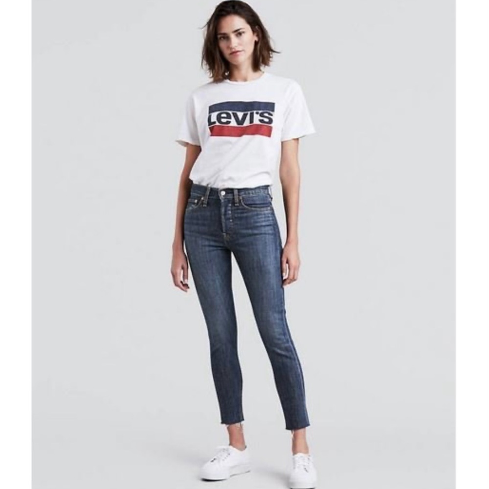 Levi’s Wedgie 27 (US 4/5) Skinny Jeans High Rise Button Fly Frayed Hems Stretch
